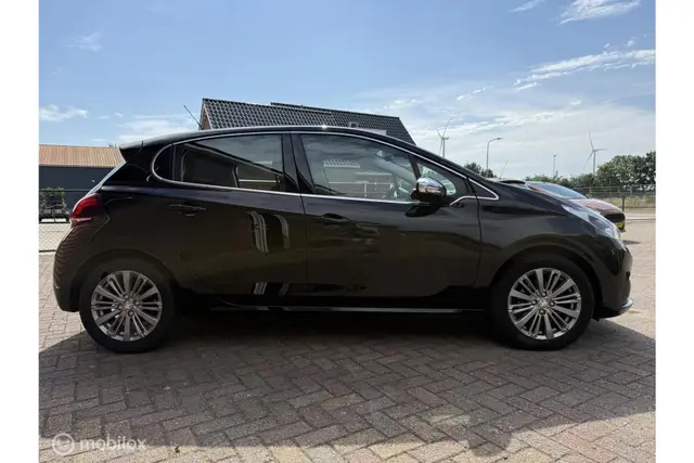 Peugeot 208 1.2 PureTech Executive | Clima · Cruise | Navi (2017) — foto 4