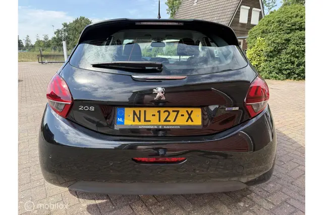 Peugeot 208 1.2 PureTech Executive | Clima · Cruise | Navi (2017) — foto 6