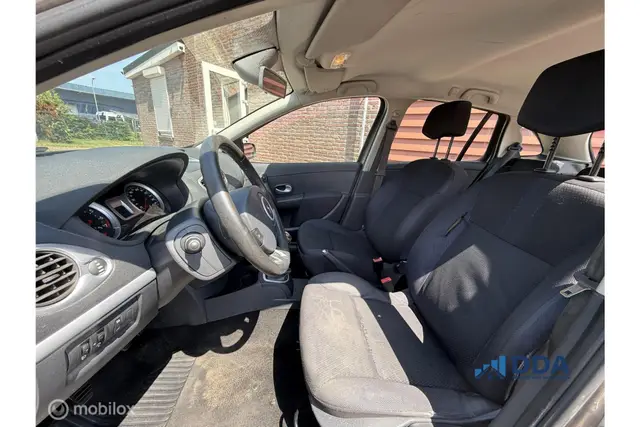 Renault Clio Estate 1.2 TCE Dynamique (2009) — foto 3