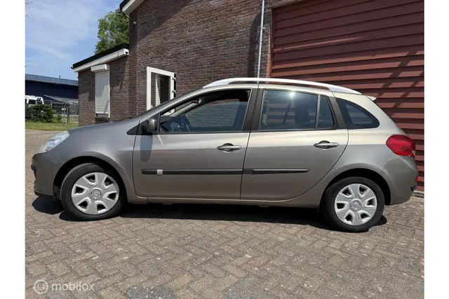 Renault Clio Estate 1.2 TCE Dynamique (2009) — foto 12