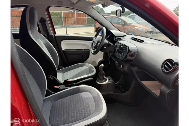 Renault Twingo 1.0 SCe Limited -Parkeersensor, Cruise, Airco (2017) — foto 7