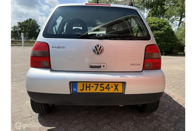 Volkswagen Lupo 1.0 (2002) — foto 6