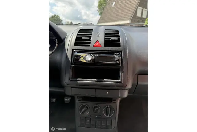 Volkswagen Lupo 1.0 (2002) — foto 13