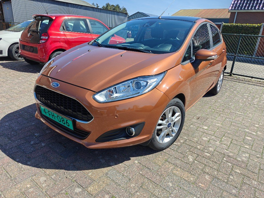 Ford Fiesta 1.0 EcoBoost Titanium Automaat (2017) — foto 2