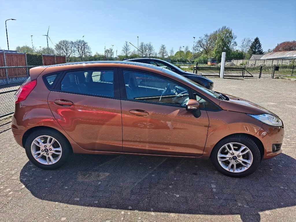 Ford Fiesta 1.0 EcoBoost Titanium Automaat (2017) — foto 4