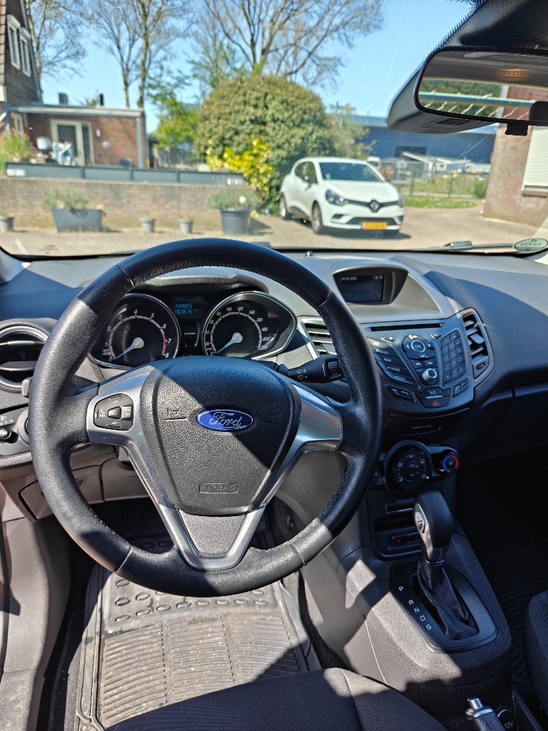 Ford Fiesta 1.0 EcoBoost Titanium Automaat (2017) — foto 9